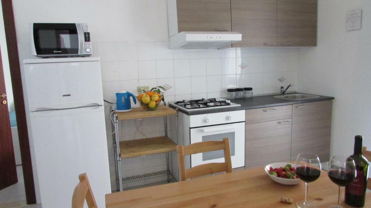 Appartamento Spiaggia Playa كاستيلاّماري ديل غو المظهر الخارجي الصورة